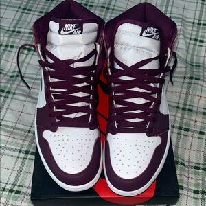 Nike High-Top Sneakers in Burgundy and White